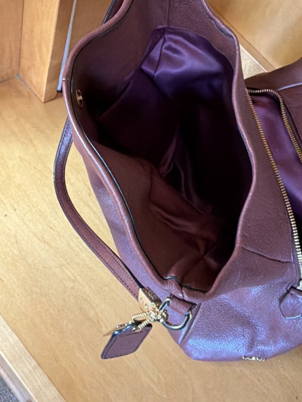 Coach Phoebe Burgundy Pebbled Leather Shoulder Bag | Classic Hobo Purse Like New - Picture 10 of 11